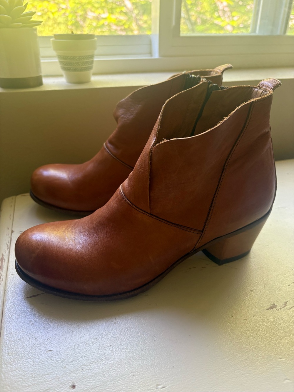 Moma Italian Leather Ankle Boots size 37.5 excellent condition